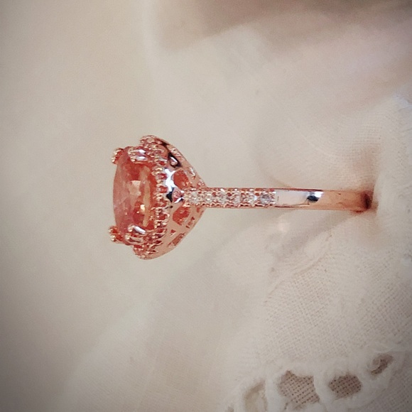 2.5ctw Morganite Rose Gold Fashion Ring - Picture 5 of 7